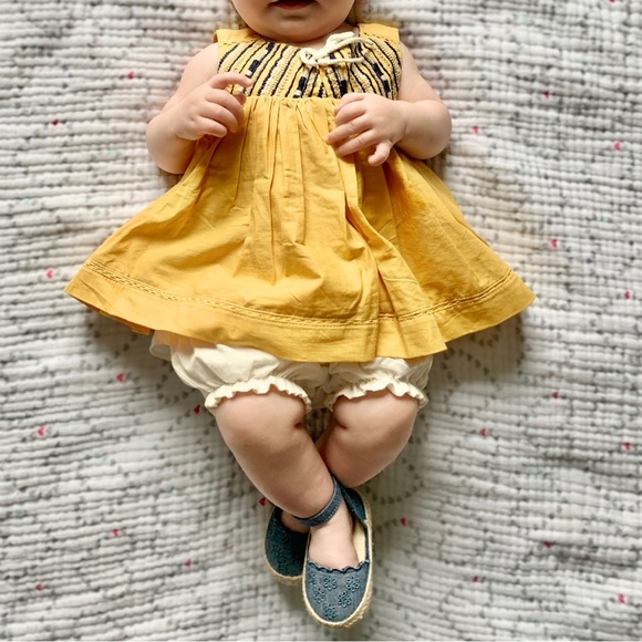 2 for $10/Gap Blue Chambray Eyelet Espadrilles - Picture 2 of 9